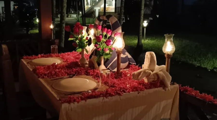 Romantic candlelight dinner in the Andaman Islands