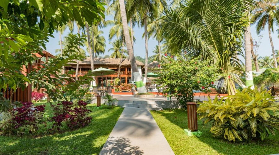 Coral Reef Hotel in andaman